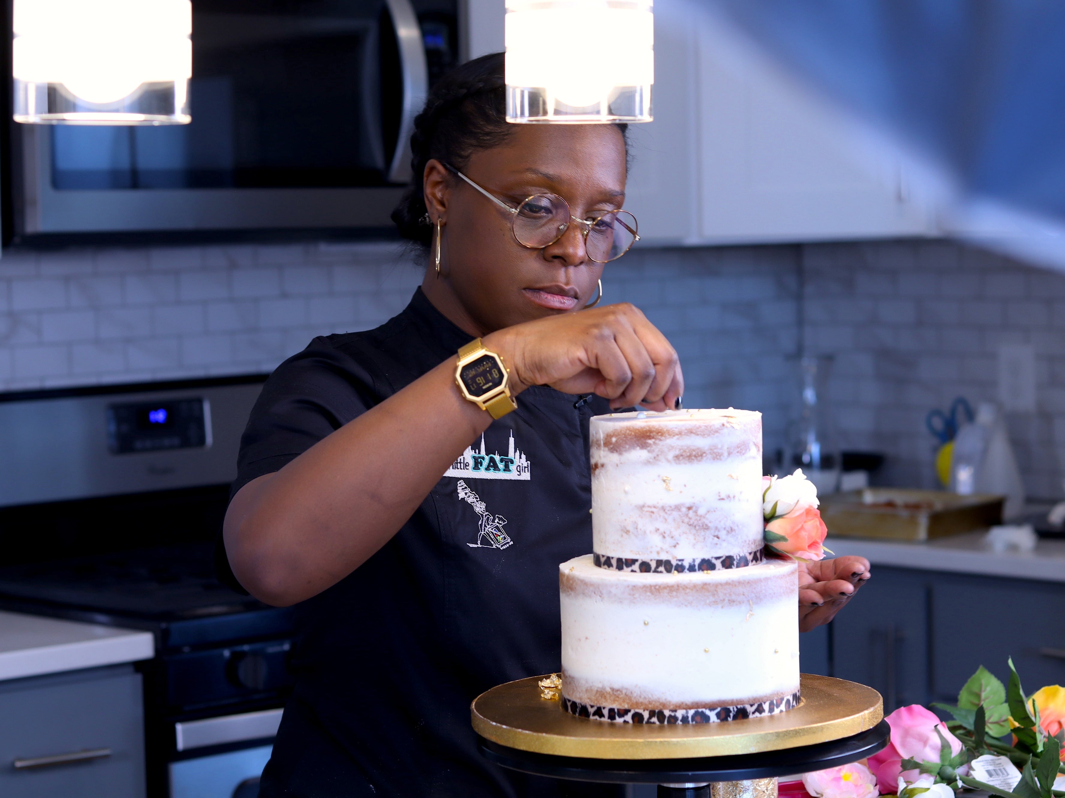 Coco Decorating Naked Wedding cake